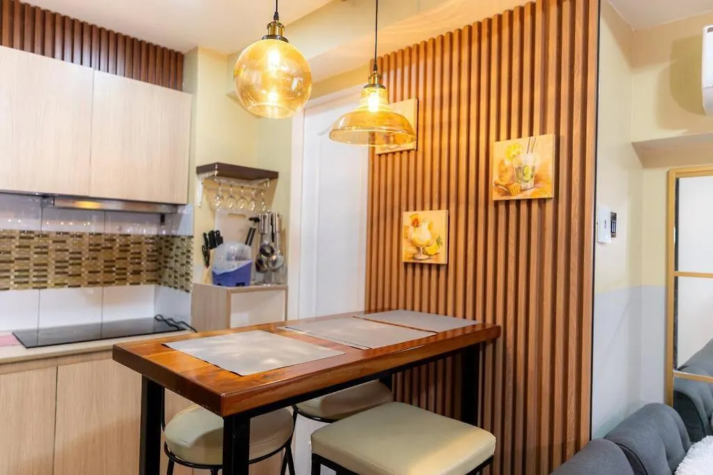 A2J Bgc Luxury 2Br Loft Near High Street, Airport Apartment Manila 0*,  Philippines