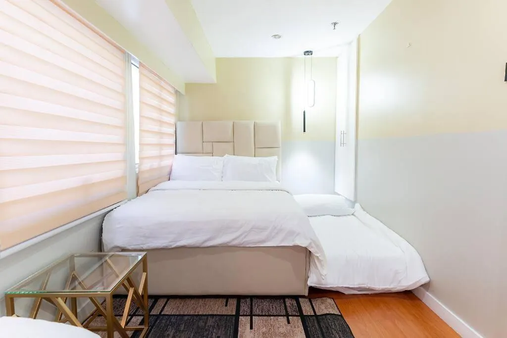 A2J Bgc Luxury 2Br Loft Near High Street, Airport Apartment Manila 0*,  Philippines