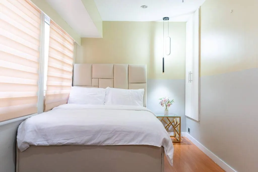 A2J Bgc Luxury 2Br Loft Near High Street, Airport Apartment Manila